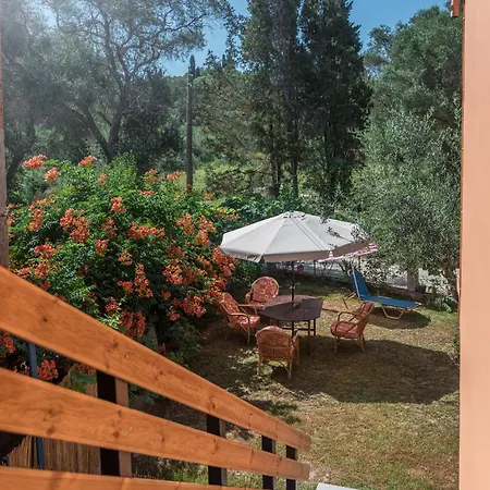 Casa Nova * Lefkími